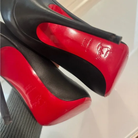 Christian Louboutin Pigalle Follies 100 black nappa leather EU 38.5 - Picture 3 of 11